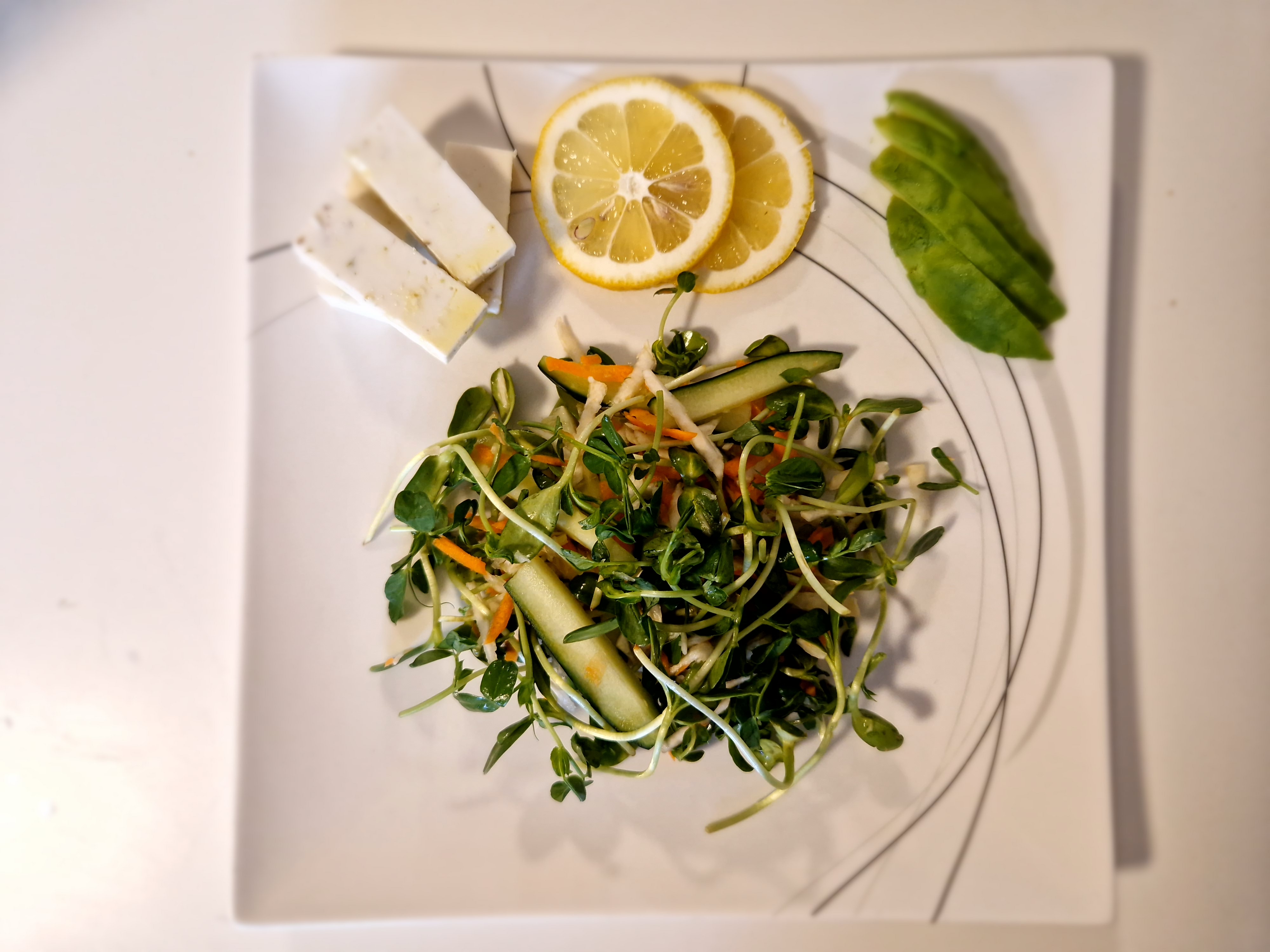 Jelo s mikropovrćem